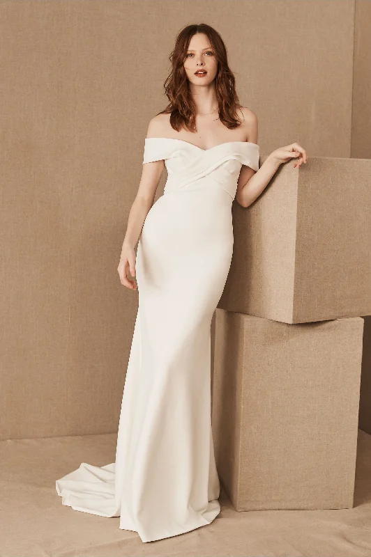 Mega Sale Theia Blake