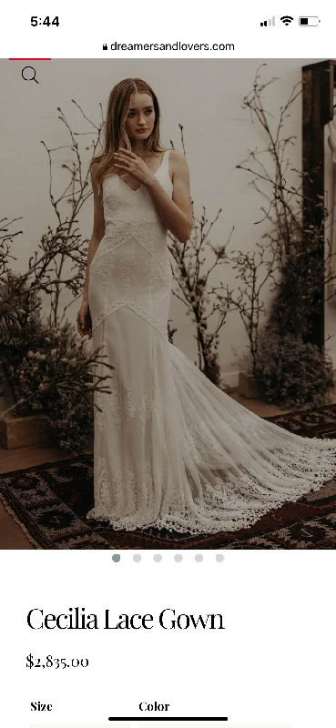 Super Deal Dreamers & Lovers Cecilia Lace Gown