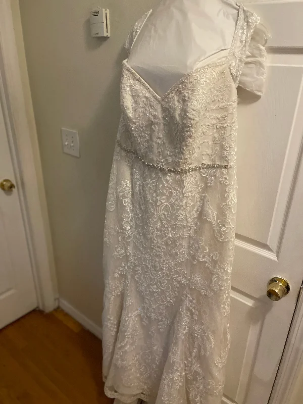 Don't Miss Oleg Cassini