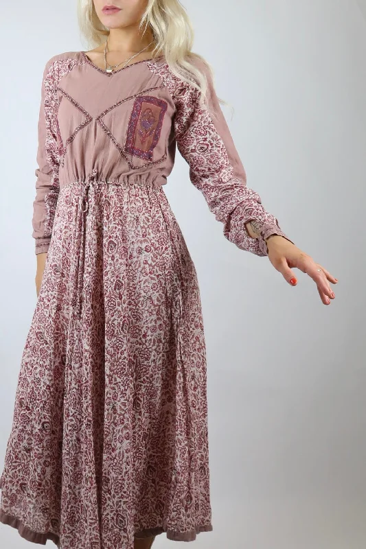 Must-Have Deals 1970s Indian block print dress