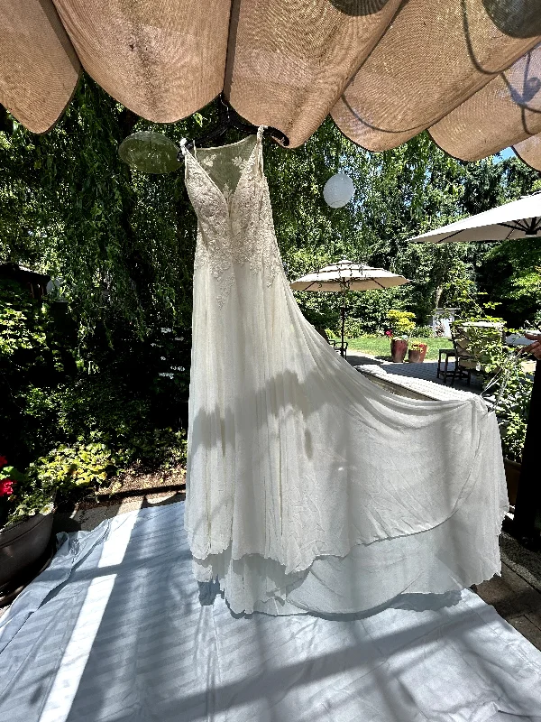 Now or Never Pronovias Escala