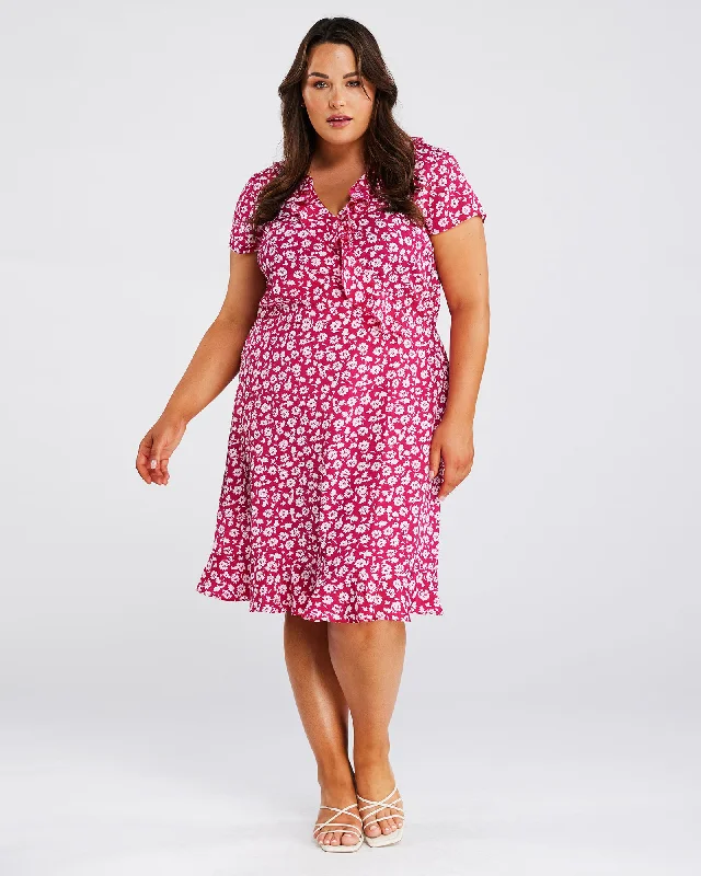 Last Chance Grapa Floral Dress | Lipstick/Milk
