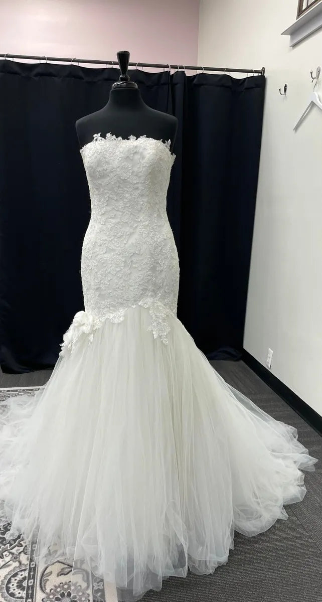 Friends and Family Sale Enzoani Emporia