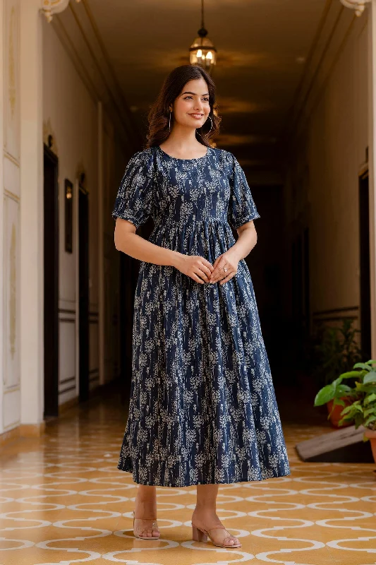 Markdowns Women Navy Blue Printed Flared Dress