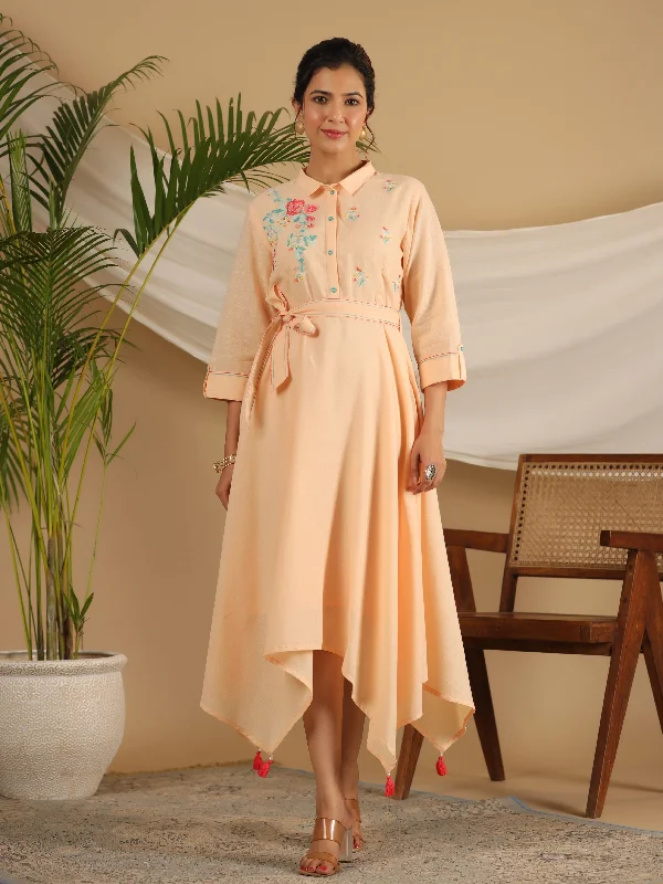 Big Savings Women Peach Cotton Dobby Floral Dress & Belt