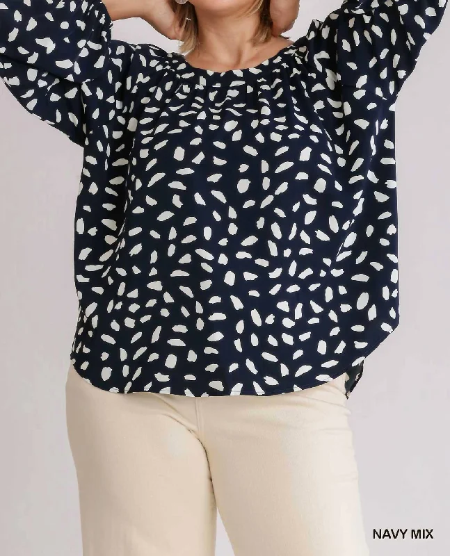 Huge Savings Animal Print Round Neck Long Sleeve Top In Navy