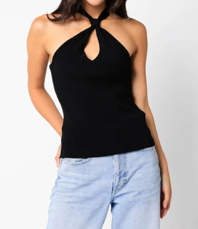 Super Bargain Caitlin Top In Black