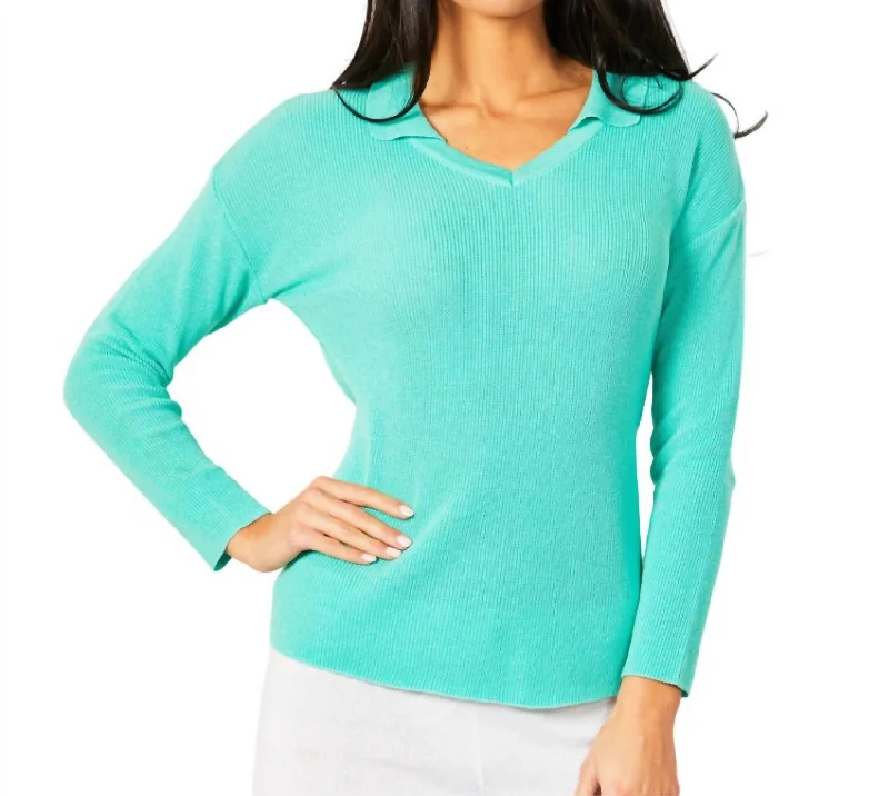 Act Fast Collared V-Neck Top In Mint