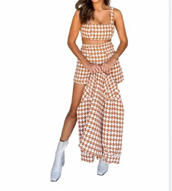 Daily Specials Houndstooth Tweed Crop In Camel