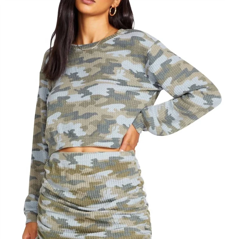 Overstock Sale Incognito Top In Camouflage