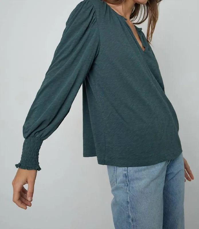 Exclusive Preview Irina Top In Bracken