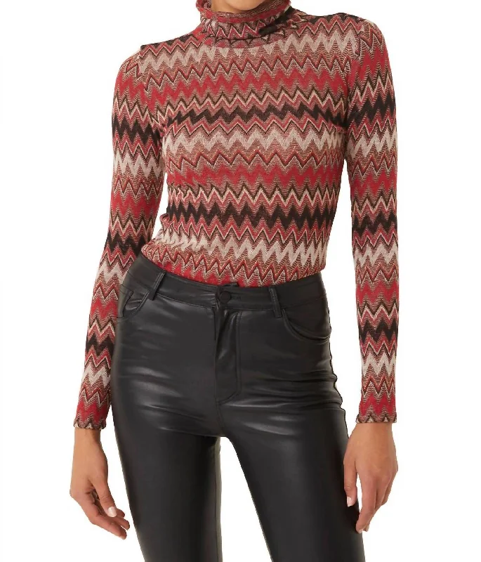 Today’s Deal Nadja Turtle Neck Long Sleeve Top In Winter Chevron