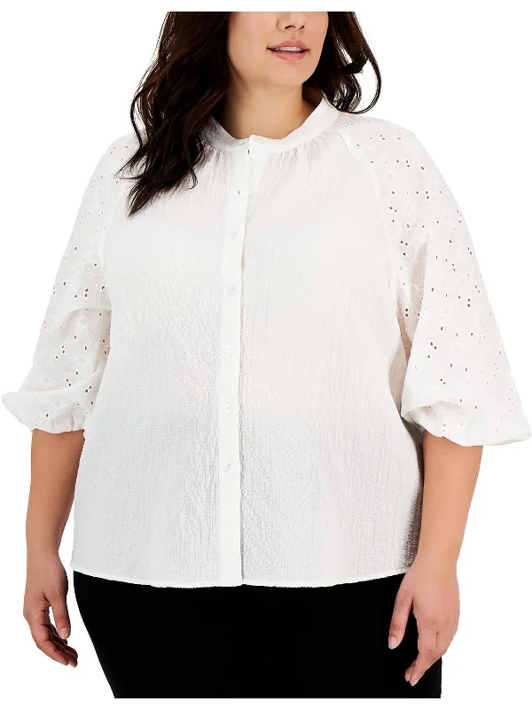 Limited Stock Plus Womens Floral Eyelet Button-Down Top