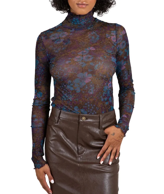 Super Sale Recall Fitted Top In Blue