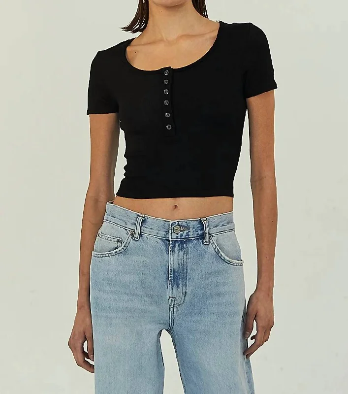 Savings Galore Ribbed Cropped Short Sleeve Henley Top In Black