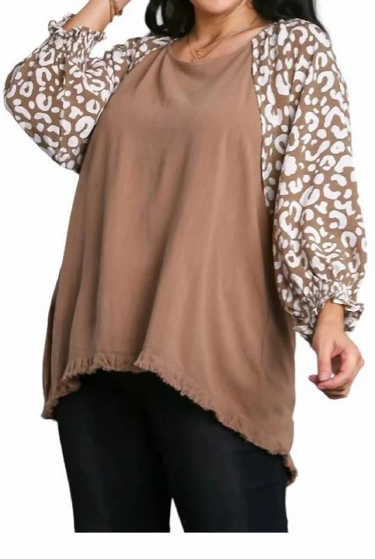 Big Discounts Round Neck With Unfinished Frayed Hem Top In Latte