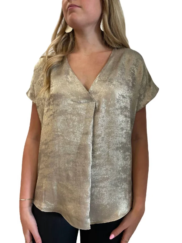 New Markdowns Shimmer V-Neck Top In Champagne