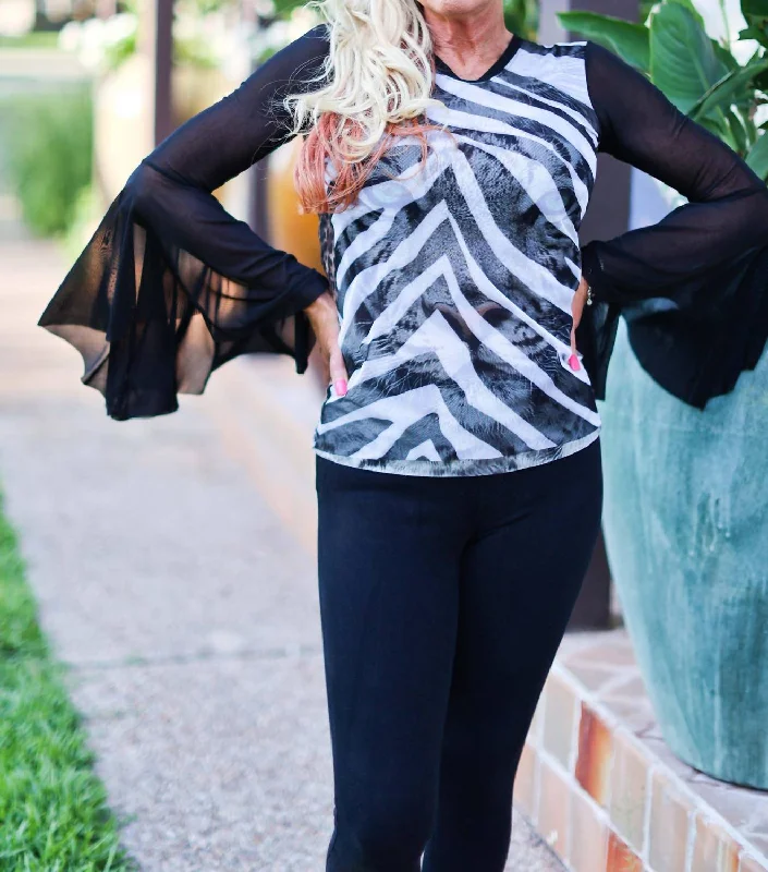 Don't Wait Tiger Long Sleeve Top In White
