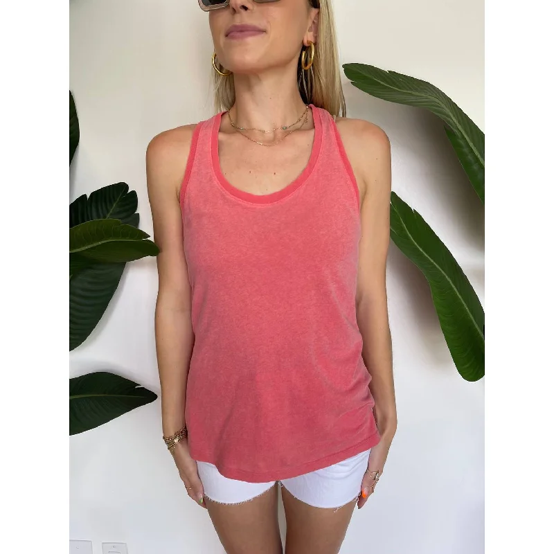 Shop and Save U Neck Tank In Electric Red